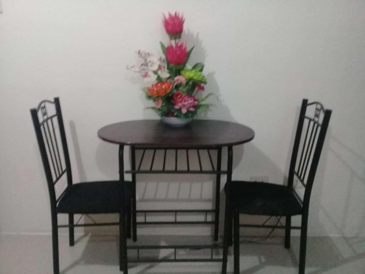 Emmanuel'S Service Apartment Near The Airport مانيلا المظهر الخارجي الصورة