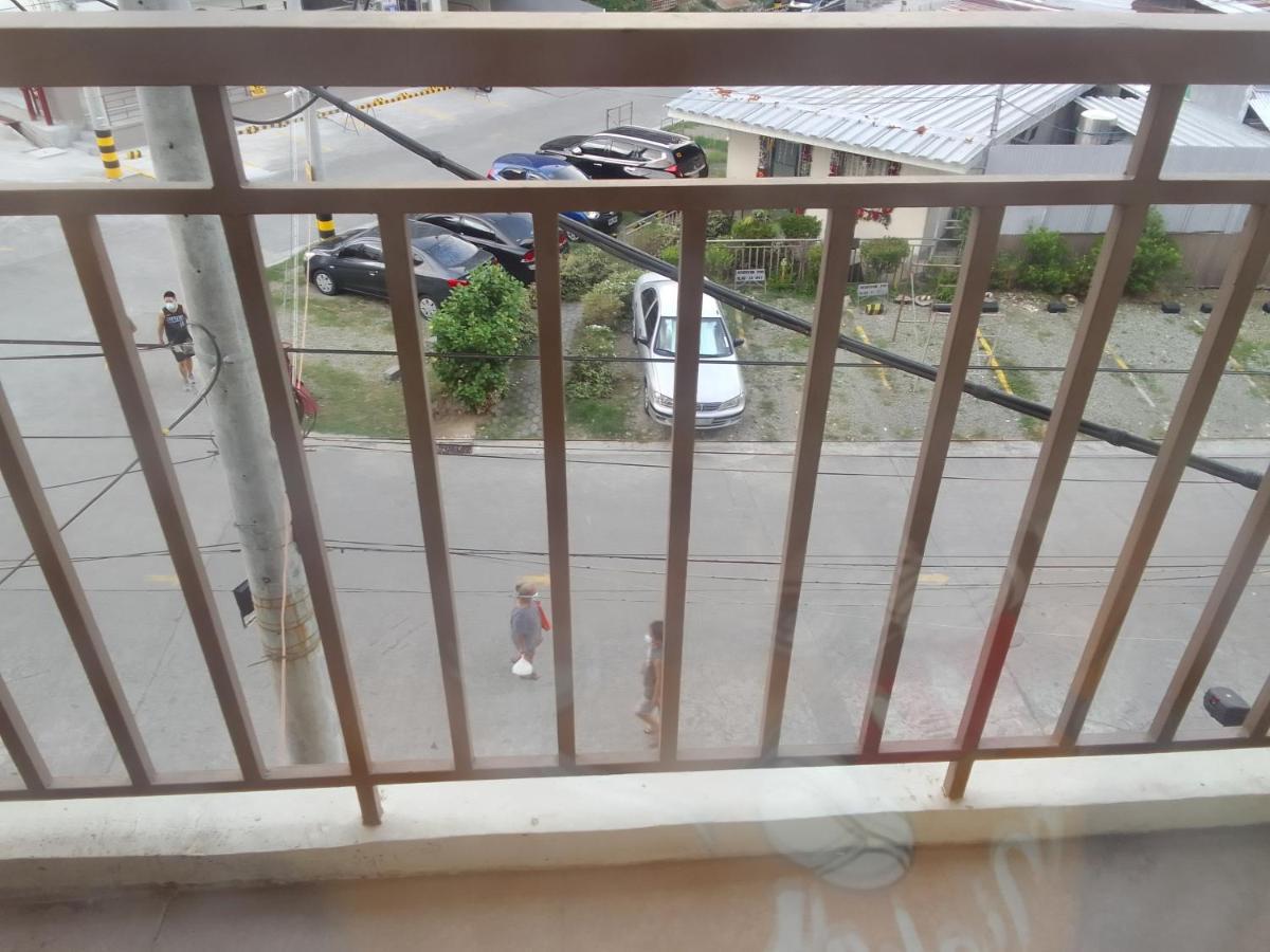 Emmanuel'S Service Apartment Near The Airport مانيلا المظهر الخارجي الصورة